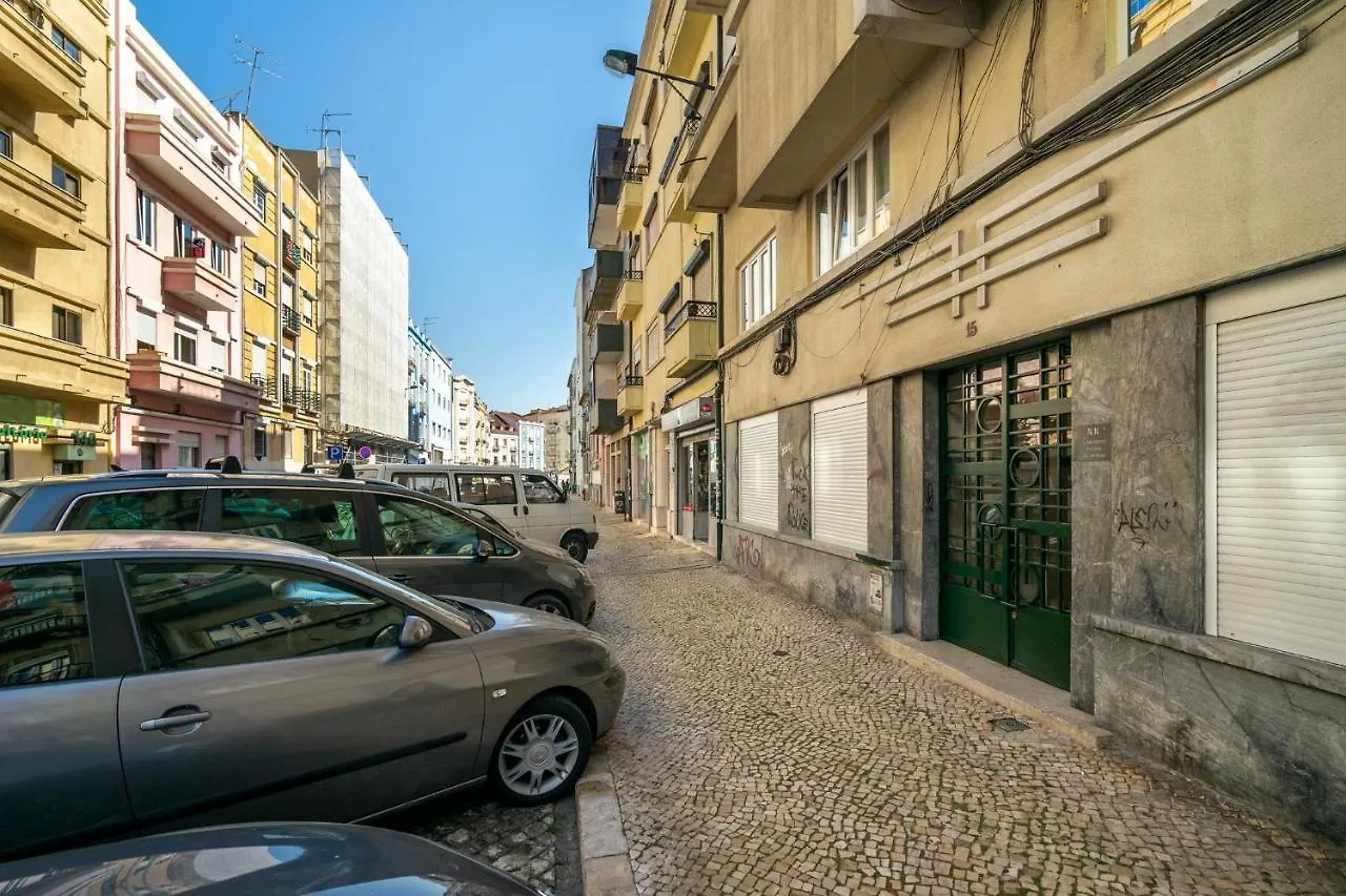 Whome | Alameda Patio Hideaway Lisbon Apartment
